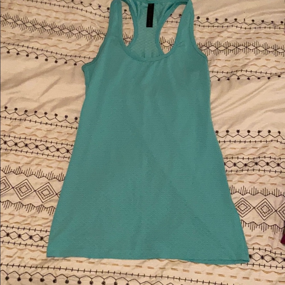 Size small 90 degree top